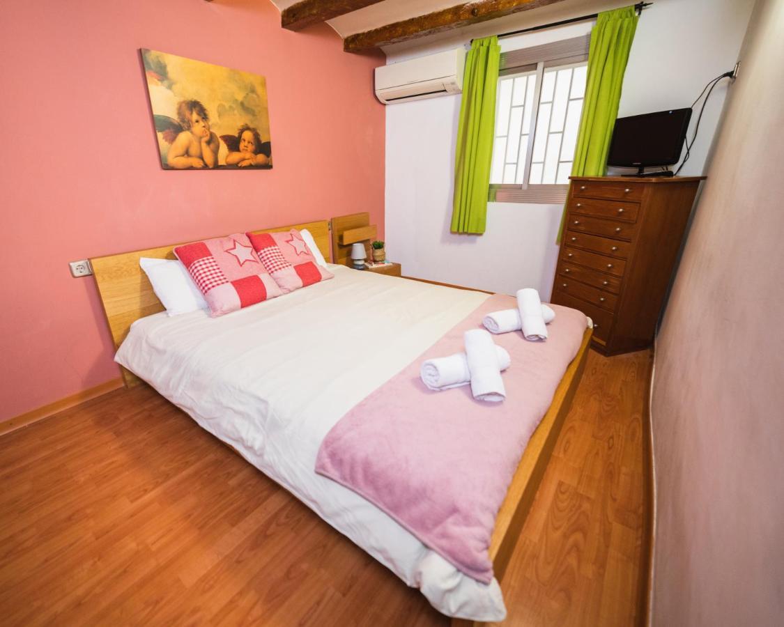 Rustic Poble Sec Apartment Barcelona